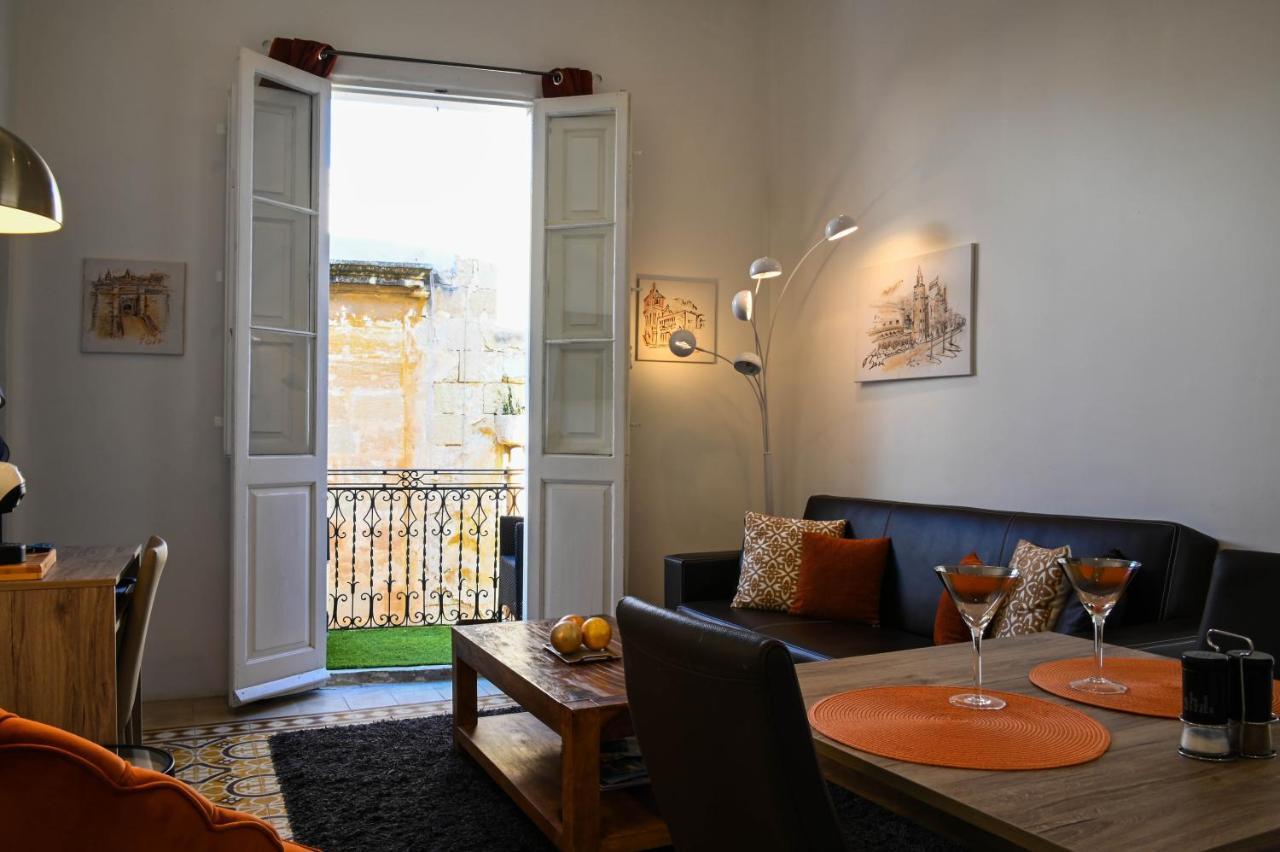 Bebirgu Palazzino Luxury 2 Jacuzzi To Share Apartment Exterior foto